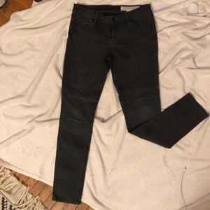 Women’s Sz 29 Dark Gray Denim Straightleg Jean